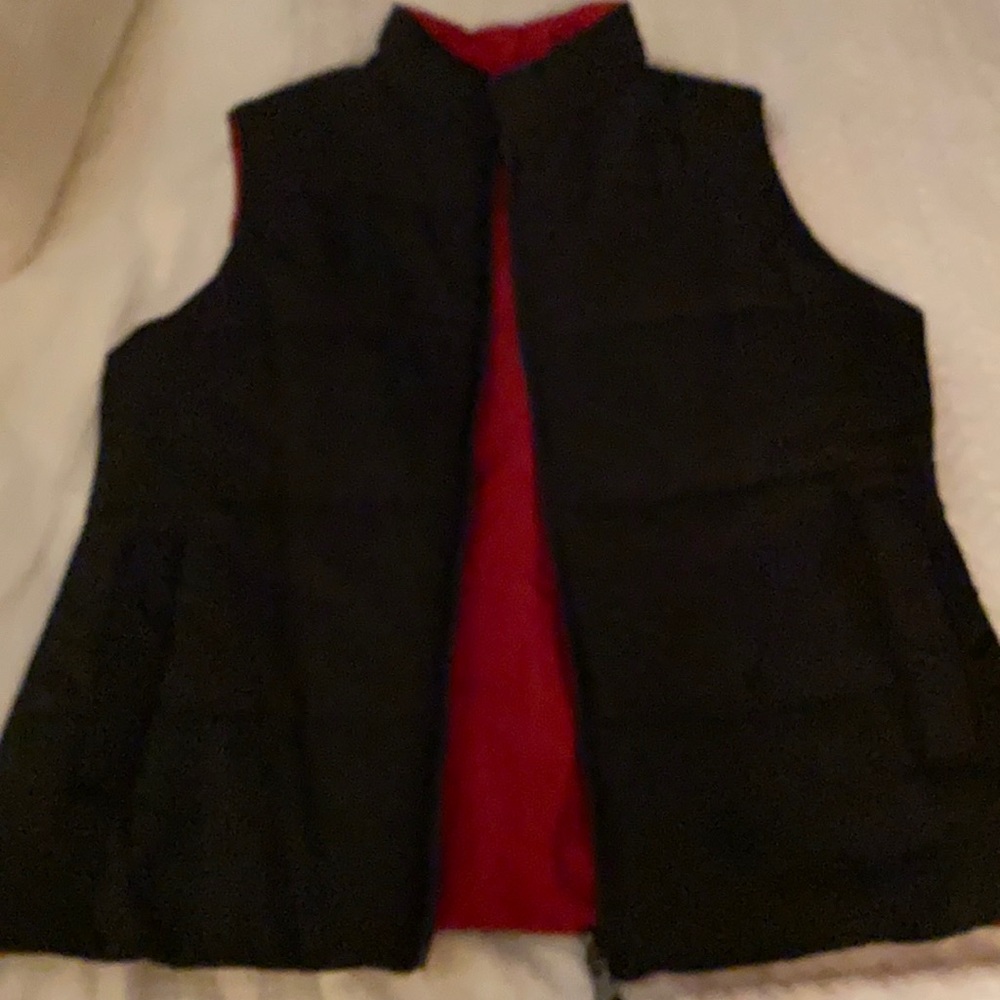 Women’s Reversible Vest